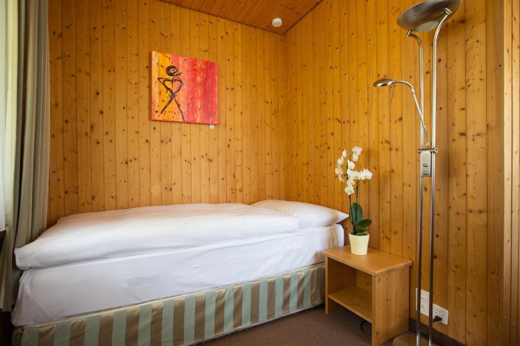Sonnegg Hotel Zweisimmen Værelse billede