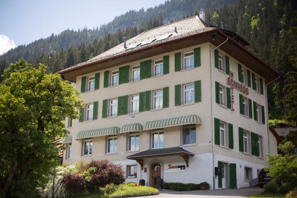 Sonnegg Hotel Zweisimmen Eksteriør billede