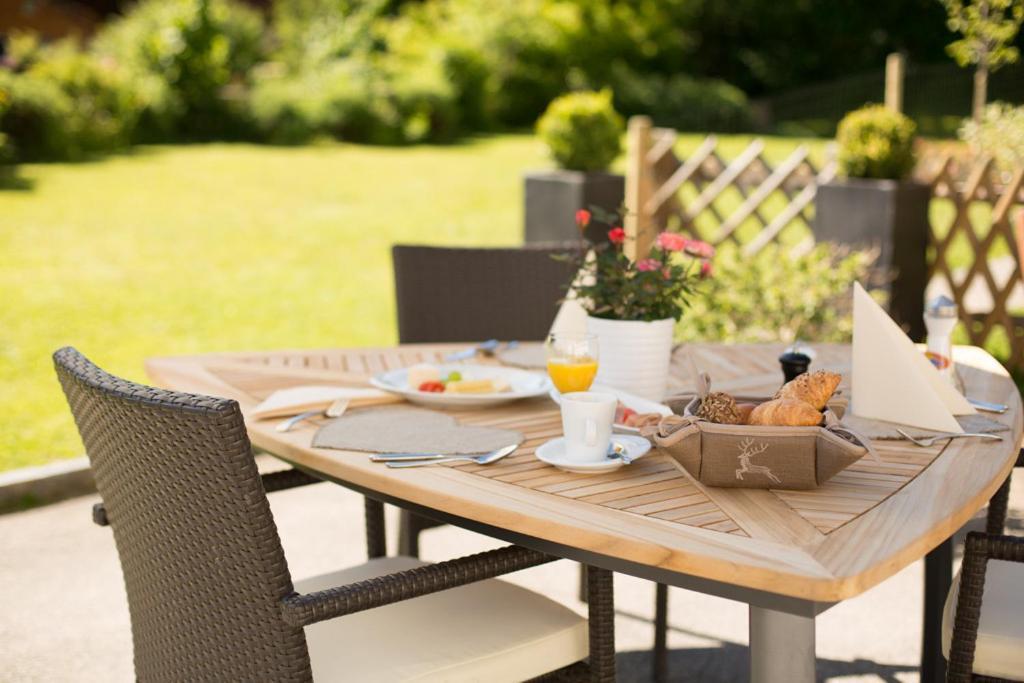 Sonnegg Hotel Zweisimmen Eksteriør billede